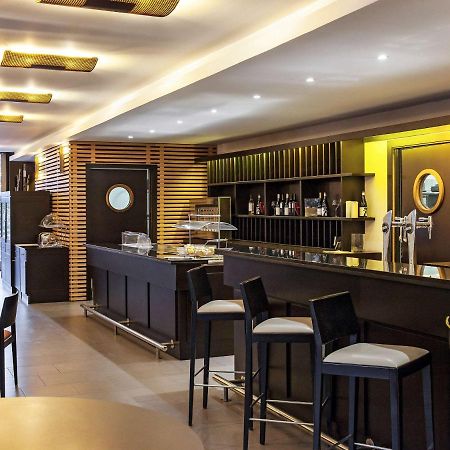 Ibis Barcelona Molins De Rei Hotel Kültér fotó