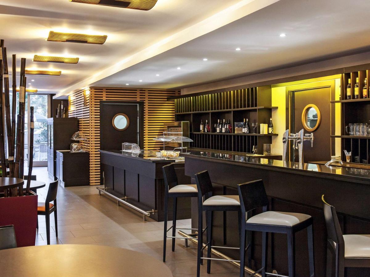 Ibis Barcelona Molins De Rei Hotel Kültér fotó