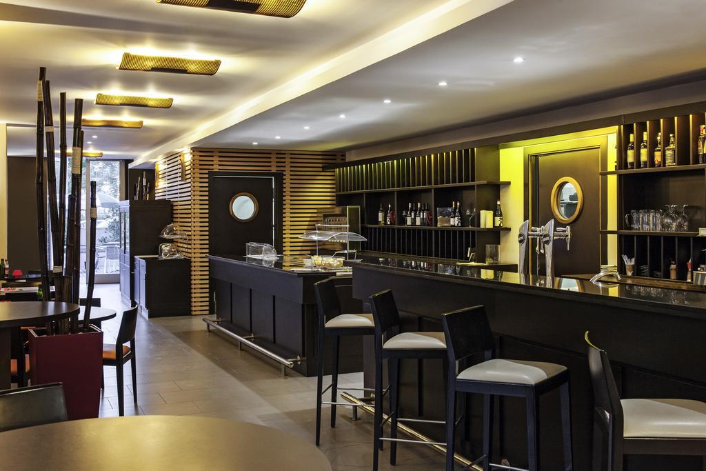 Ibis Barcelona Molins De Rei Hotel Kültér fotó