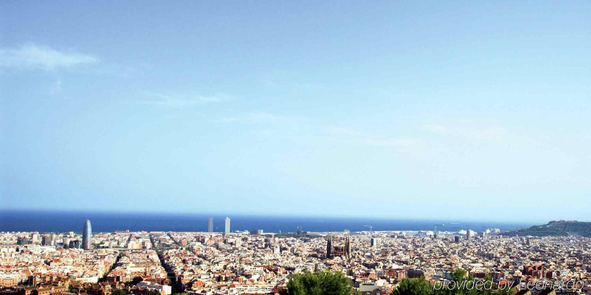 Ibis Barcelona Molins De Rei Hotel Kültér fotó