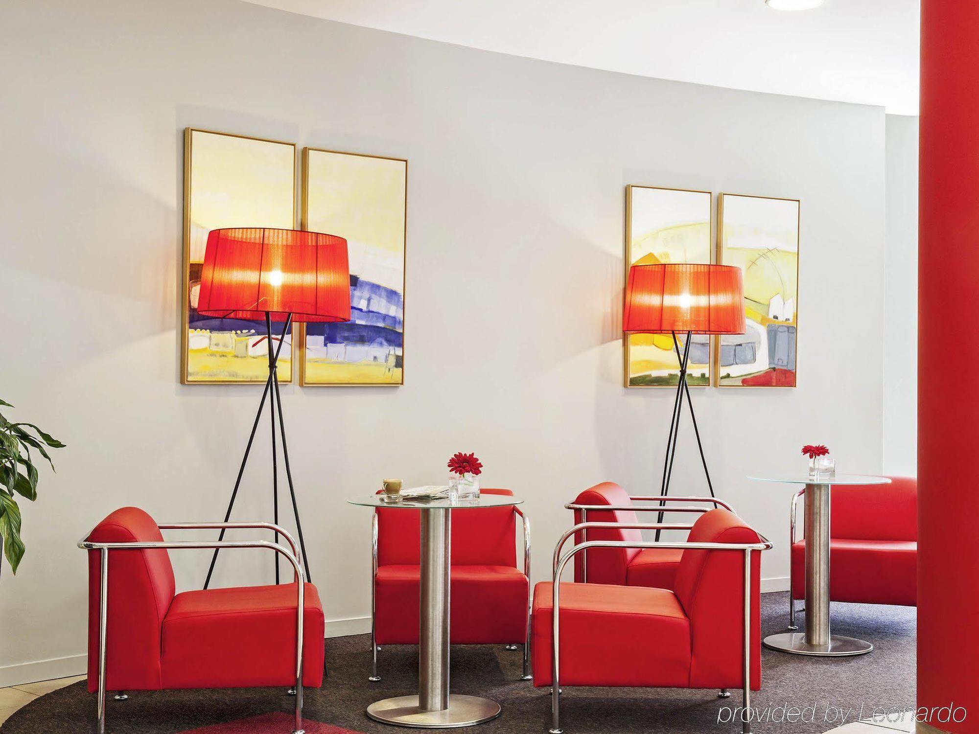 Ibis Barcelona Molins De Rei Hotel Kültér fotó