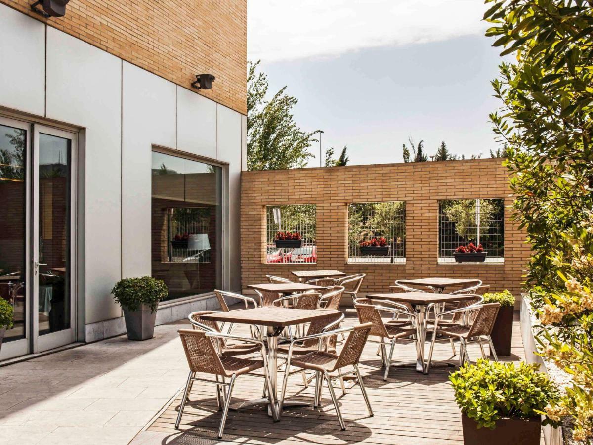 Ibis Barcelona Molins De Rei Hotel Kültér fotó