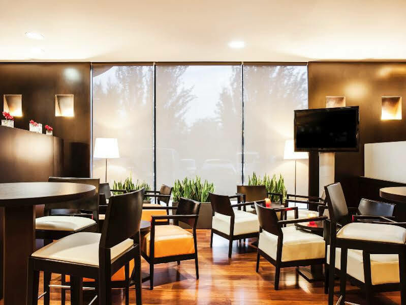 Ibis Barcelona Molins De Rei Hotel Kültér fotó